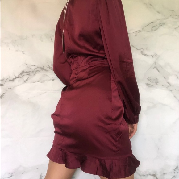 Boutique Satin Cinched Dress - Picture 5 of 6